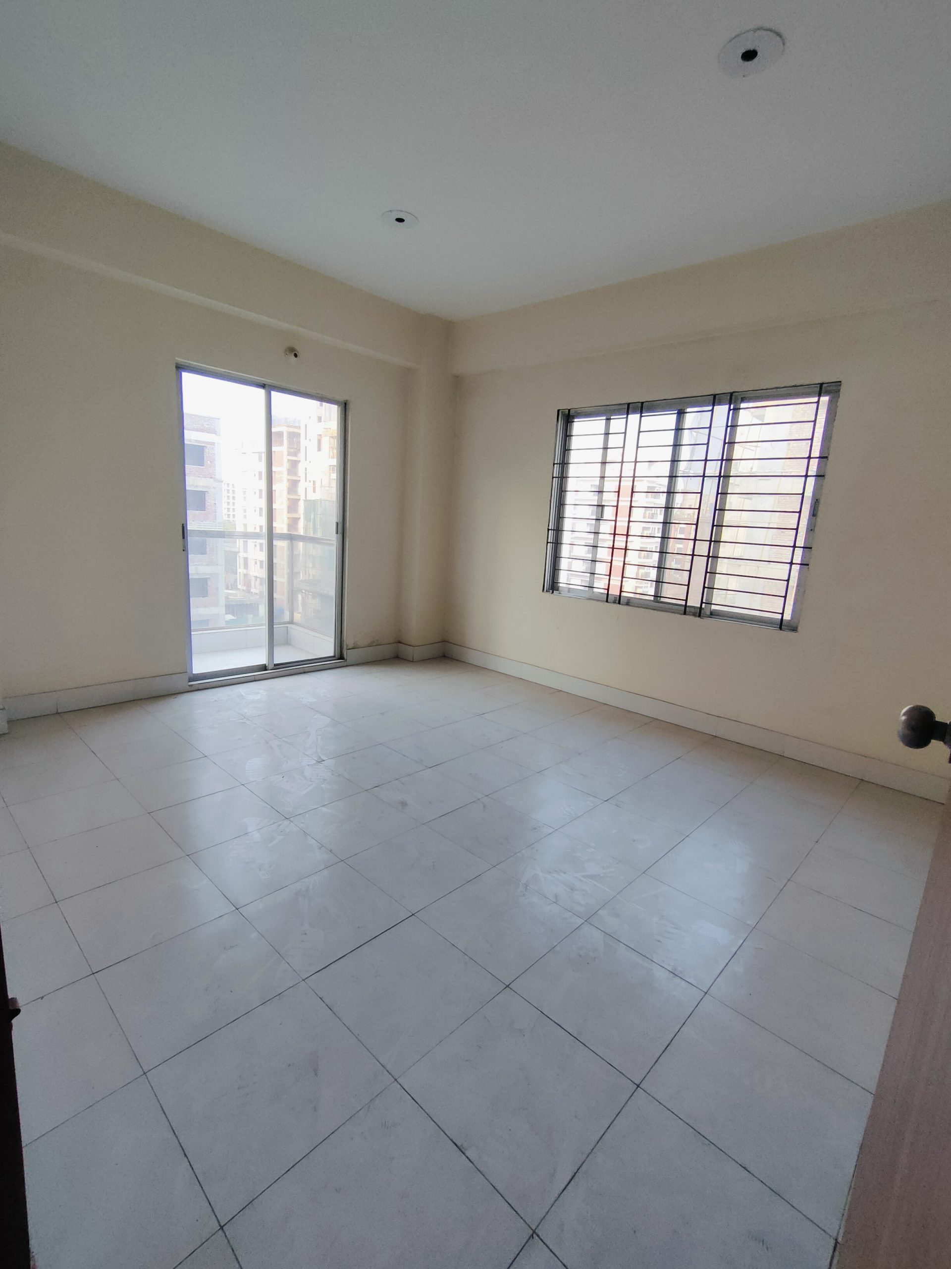 3 Bedroom Flat in Bashundhara for Sale – Spacious 2200 Sqft Luxury Apartment