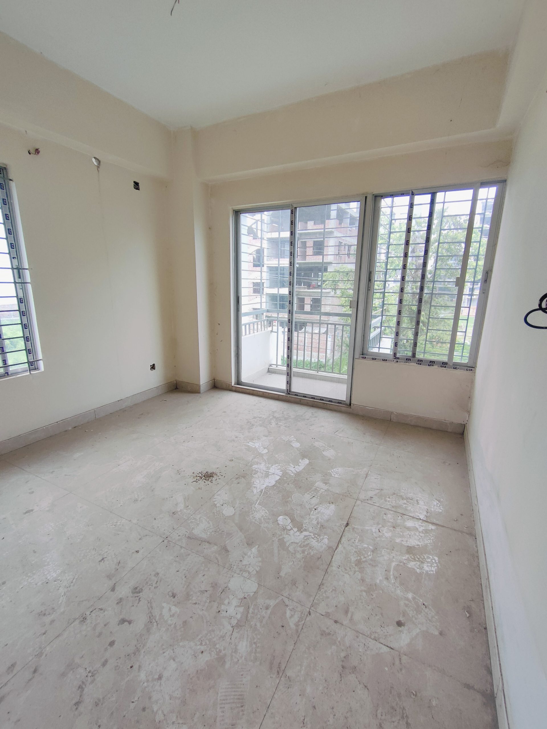 Buy Flat in Bashundhara Block-L – Spacious 1550 Sqft Apartment for Sale