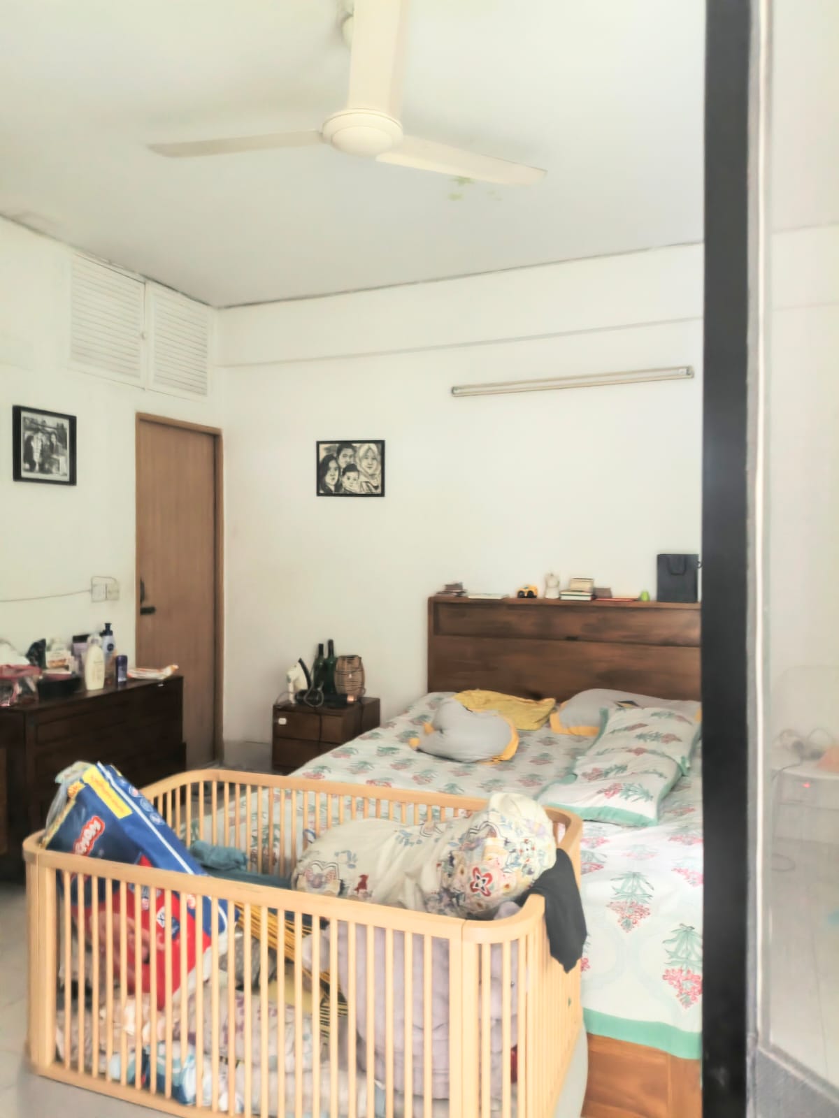 Used Apartment for Sale in Mohammadpur Near Sir Syed Road, Dhaka