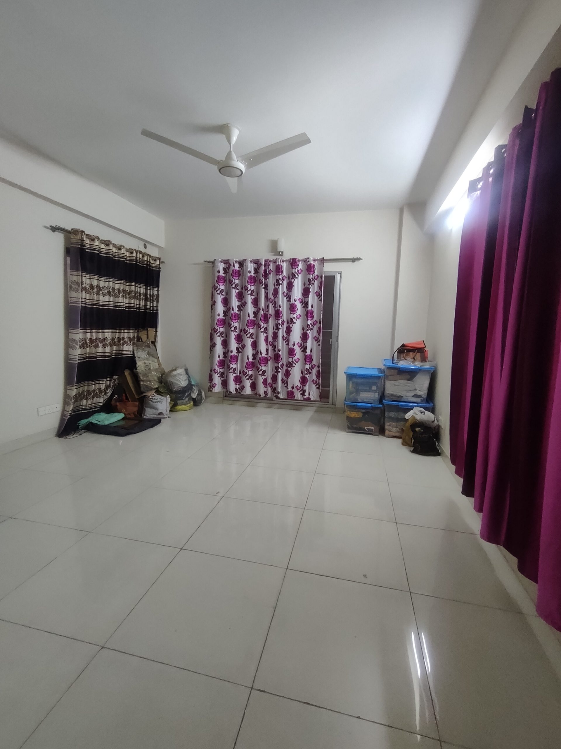 Used Flat in Bashundhara – Spacious 3 Bedroom Apartment for Sale in Block-I, Dhaka