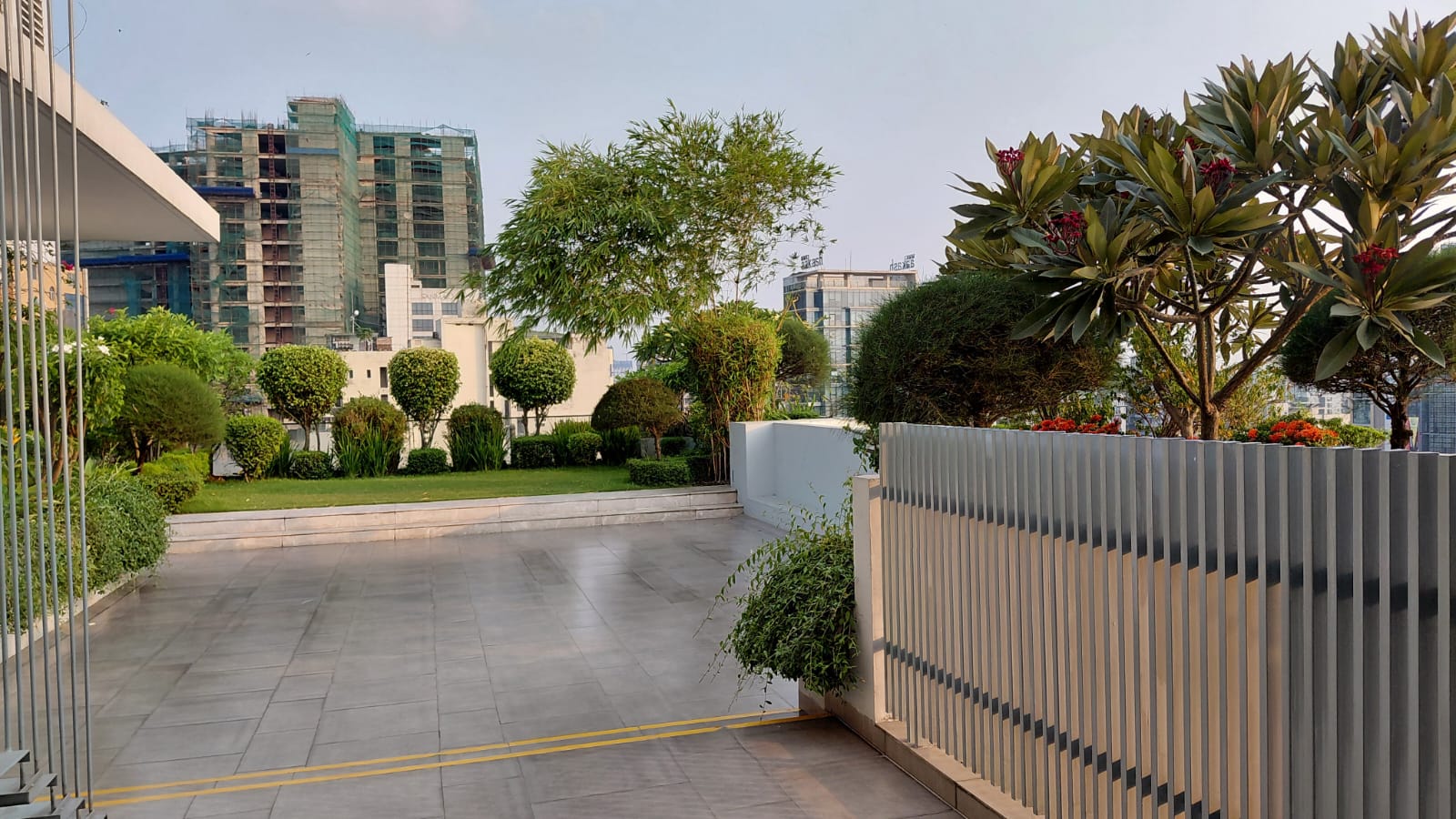 Flat for Sale in Gulshan 2 | Spacious 3023 Sqft Used 4-Bedroom Luxury Apartment in Dhaka